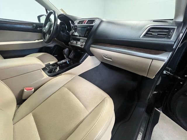 Used 2017 Subaru Outback 2.5i Limited AWD/4WD image 10