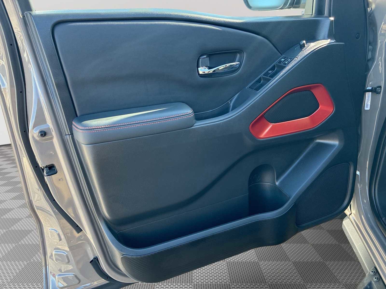 Used 2023 Nissan Frontier PRO-4X w/ Pro Convenience Package image 22