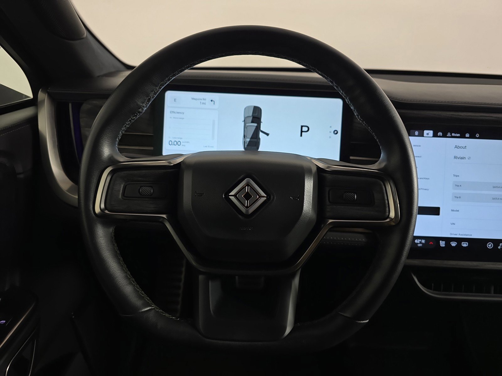 Used 2022 Rivian R1S Launch Edition image 28