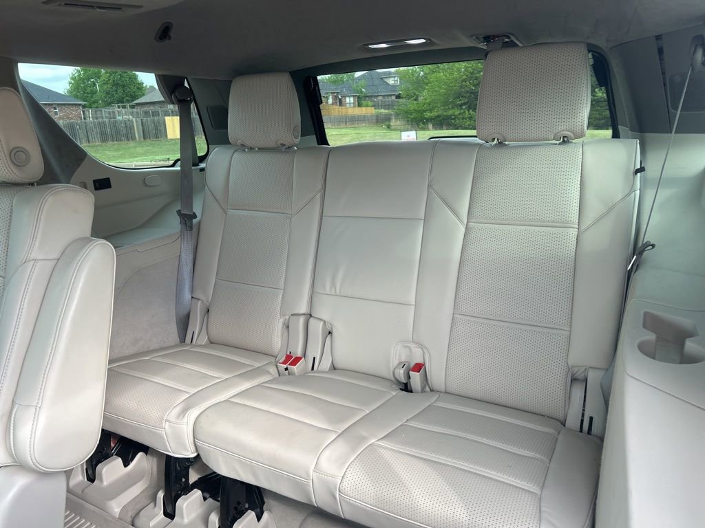 Certified 2024 Cadillac Escalade Premium Luxury Platinum w/ LPO, Floor Liner Package AWD/4WD image 7