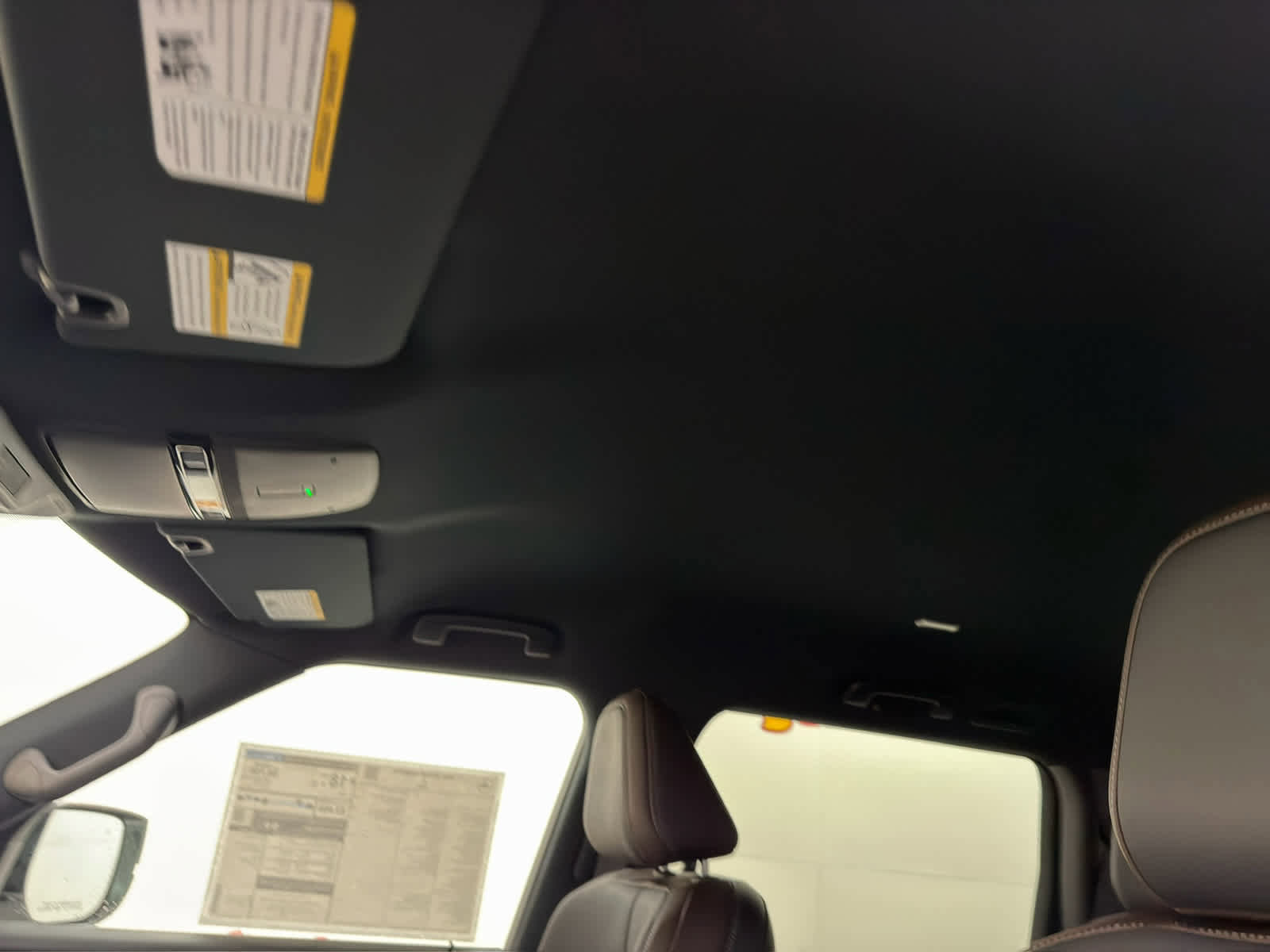 New 2026 Nissan Armada SL w/ Captain's Chari Seat Package image 15