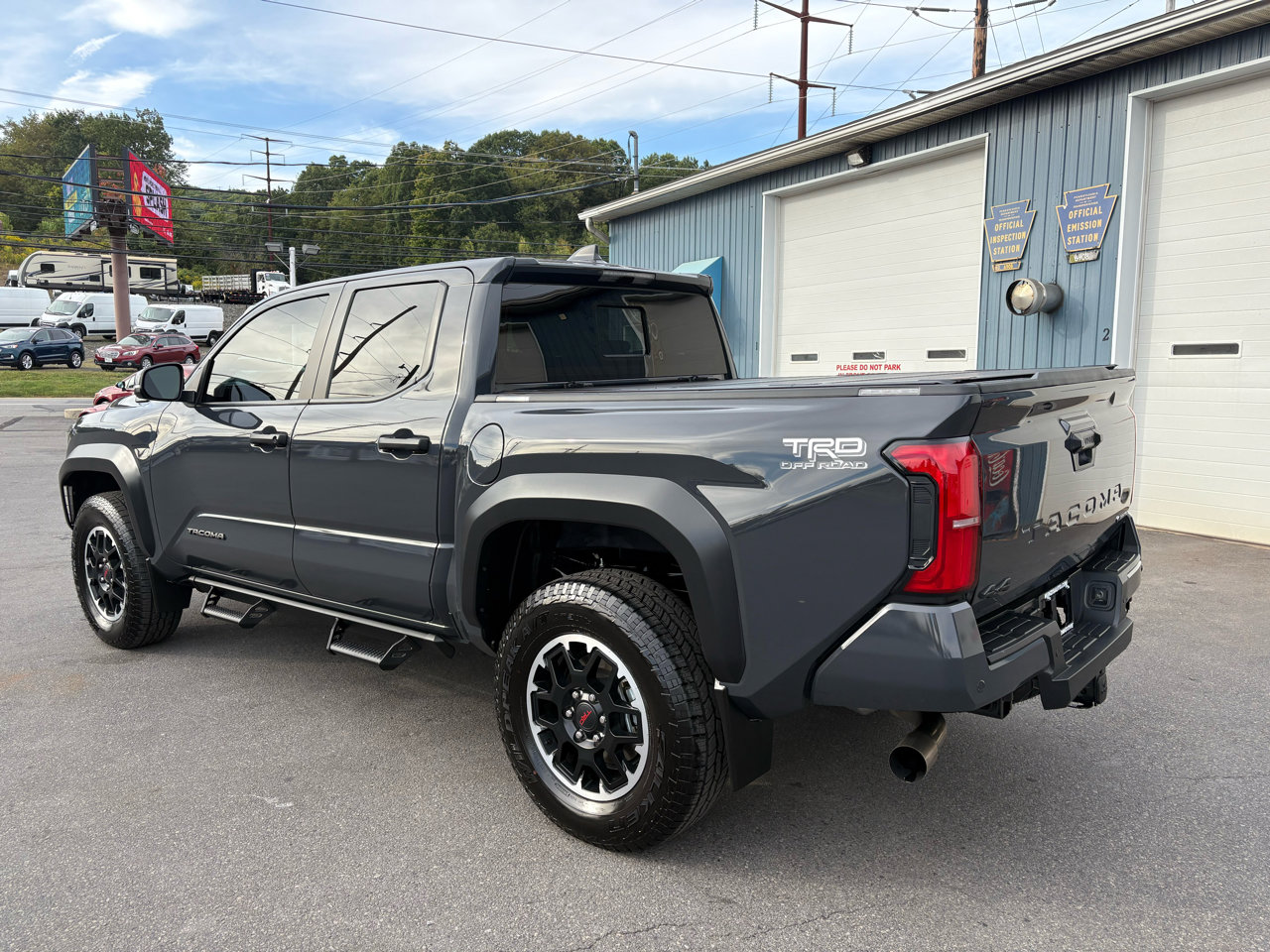Used 2024 Toyota Tacoma TRD Sport image 3