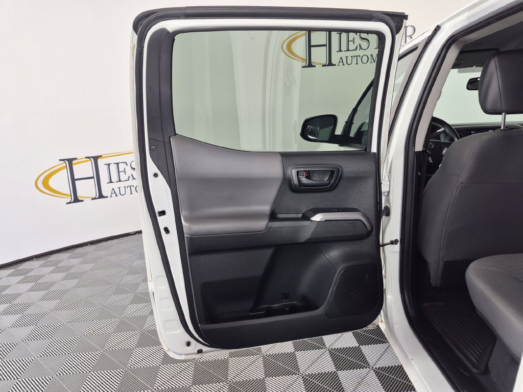 Used 2021 Toyota Tacoma SR5 RWD image 28