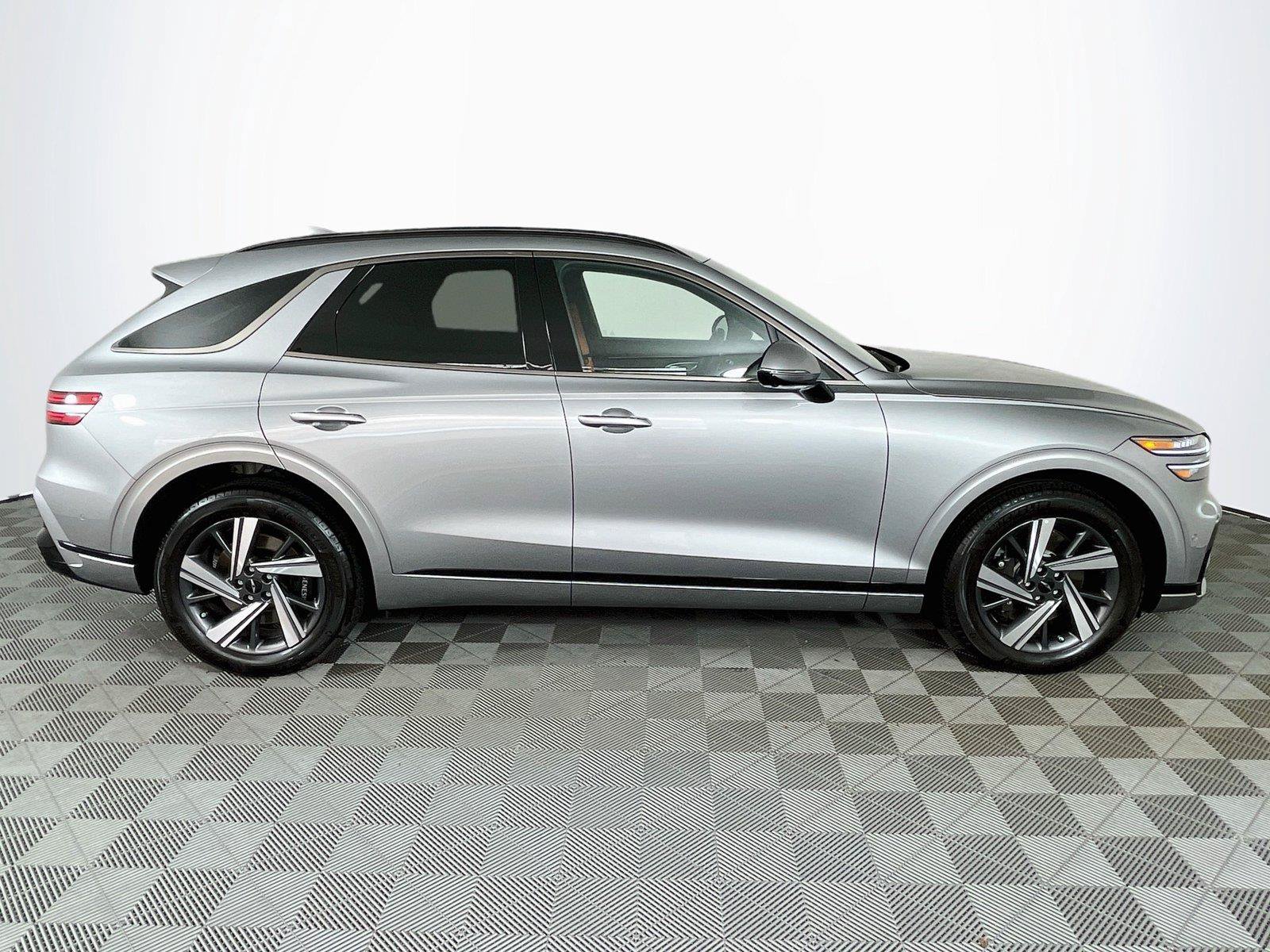 Used 2026 Genesis GV70 3.5T Sport Advanced AWD/4WD image 10
