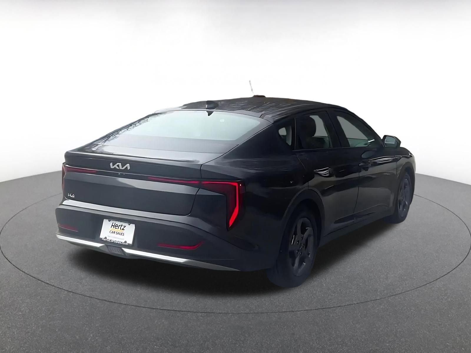 Used 2025 Kia K4 LXS image 15