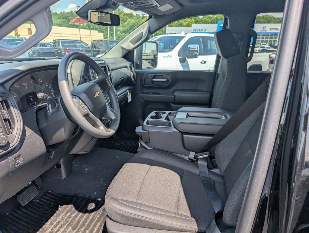 New 2026 Chevrolet Silverado 2500 Custom w/ Custom Value Package AWD/4WD image 14