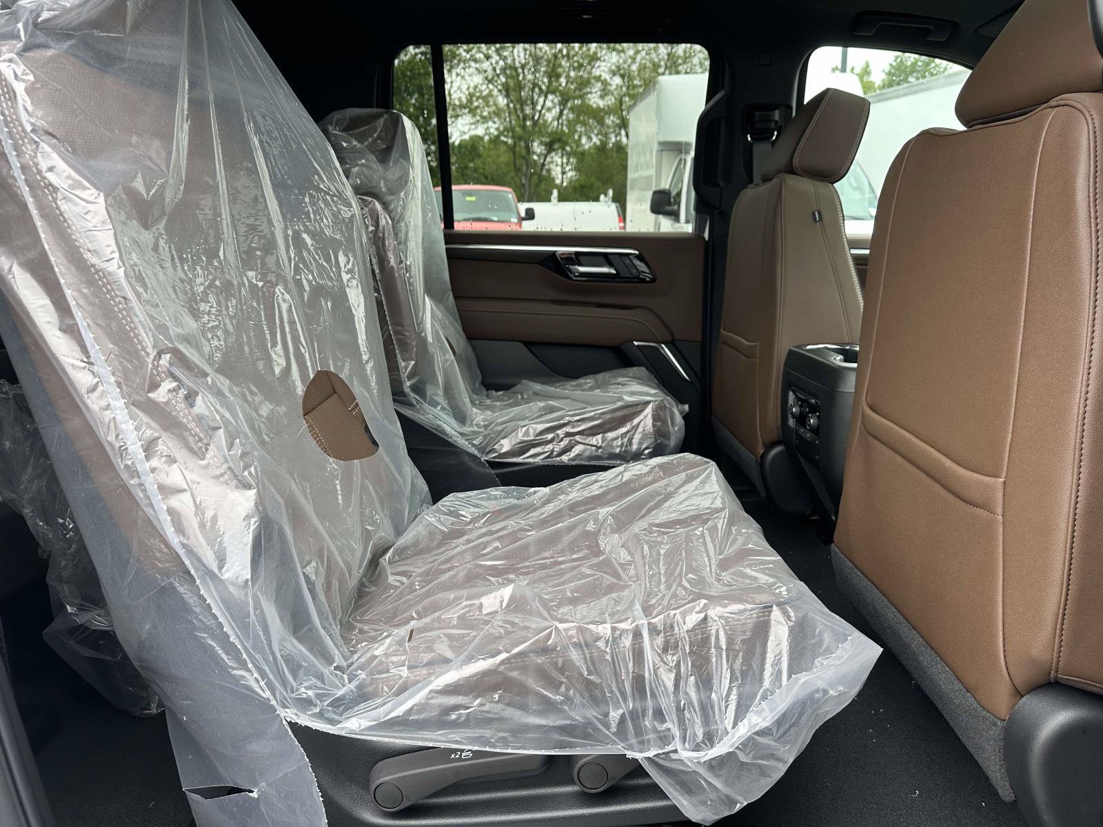 New 2026 Chevrolet Suburban High Country AWD/4WD image 24