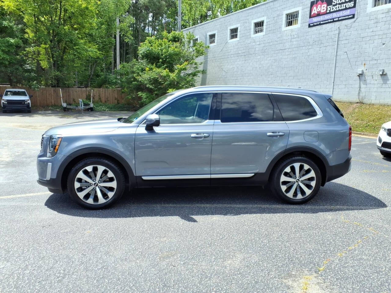 Used 2020 Kia Telluride S AWD/4WD image 9