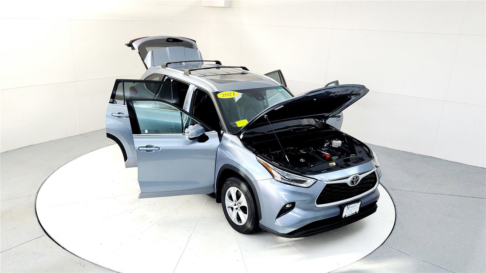 Certified 2021 Toyota Highlander XLE image 21