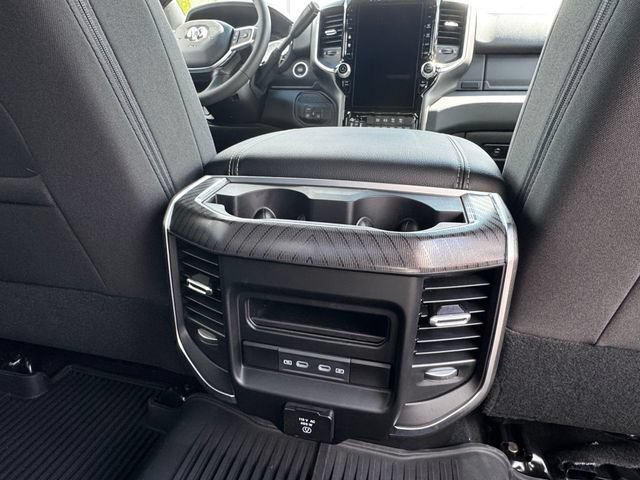 New 2026 RAM 2500 Big Horn AWD/4WD image 33