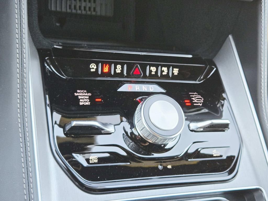 New 2026 Jeep Grand Wagoneer 4WD w/ Quick Order Packge 29V Upland image 30