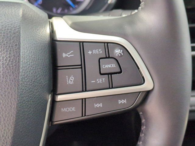 Used 2022 Toyota Highlander Platinum image 18