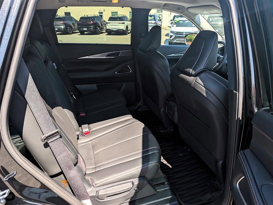New 2026 INFINITI QX60 Luxe image 22