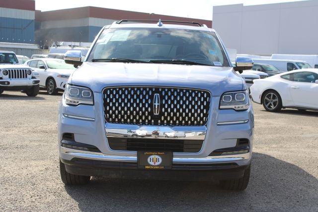 Used 2024 Lincoln Navigator Black Label AWD/4WD image 2
