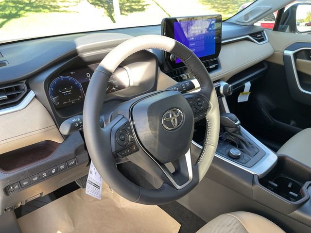 New 2025 Toyota RAV4 Limited image 15