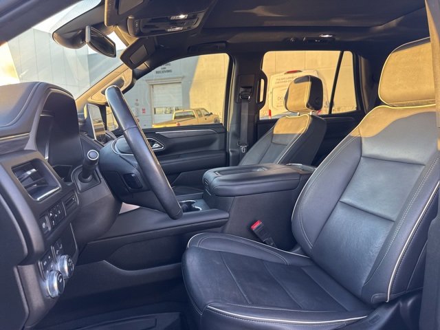 Used 2023 GMC Yukon SLT image 12