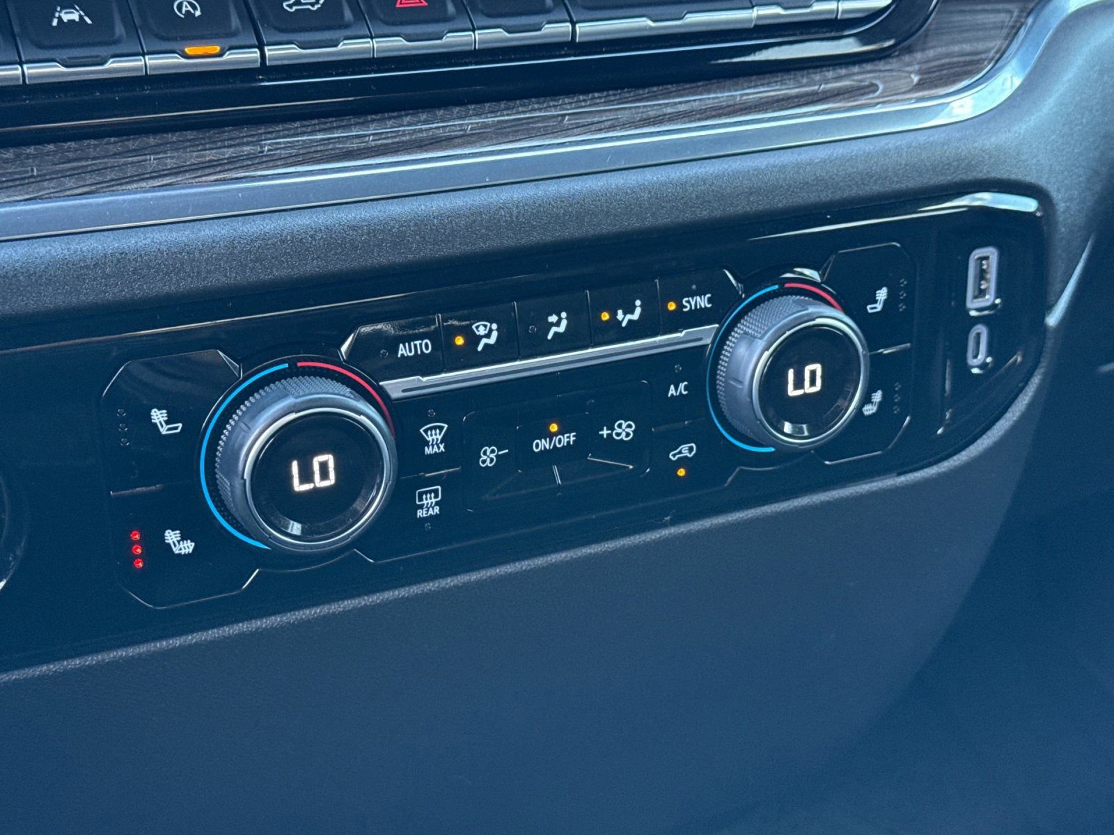 Used 2023 Chevrolet Silverado 1500 RST image 21