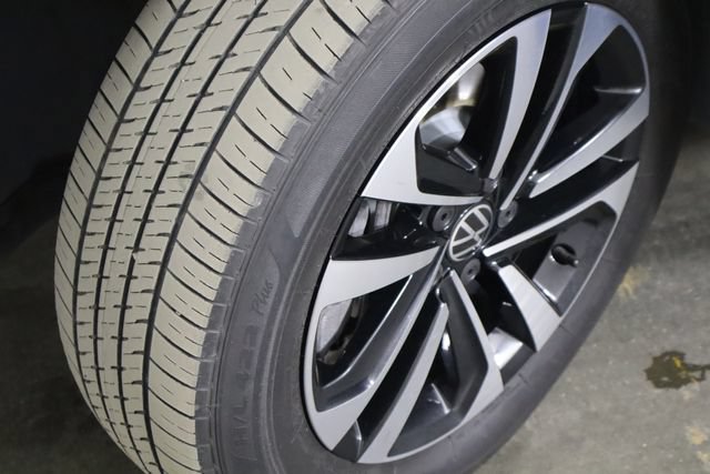 Used 2022 Volkswagen Tiguan S AWD/4WD image 35