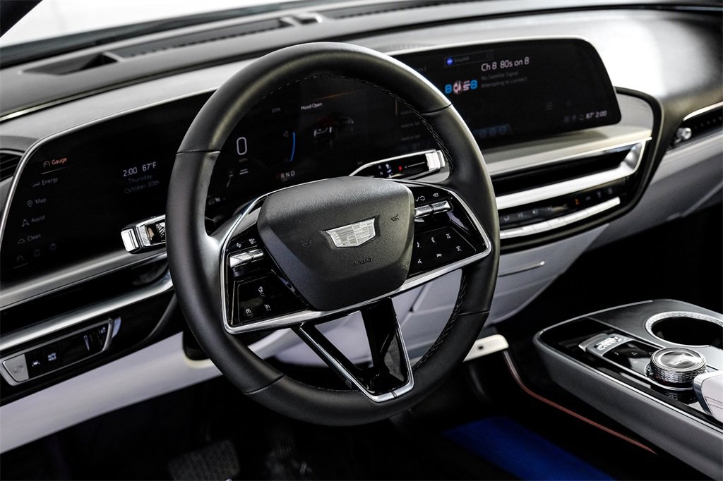 Used 2024 Cadillac Lyriq Luxury image 15