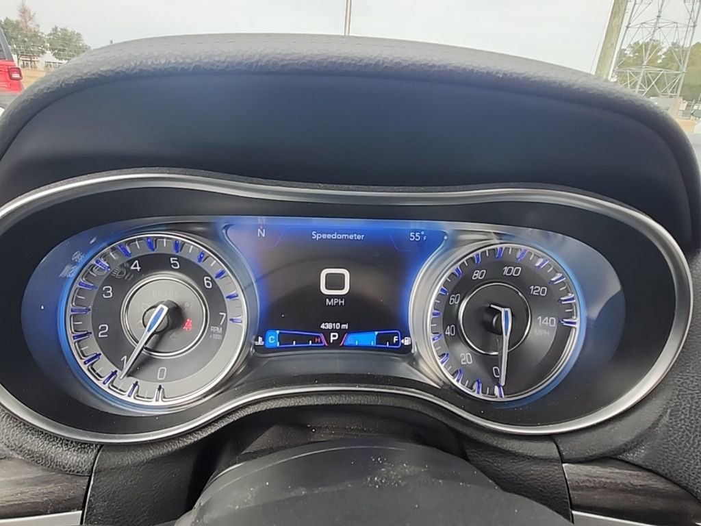 Certified 2021 Chrysler 300 Touring L w/ Popular Equipment Group image 10