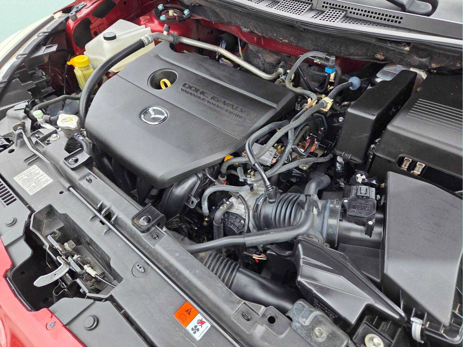 Used 2012 MAZDA MAZDA5 Sport FWD image 20