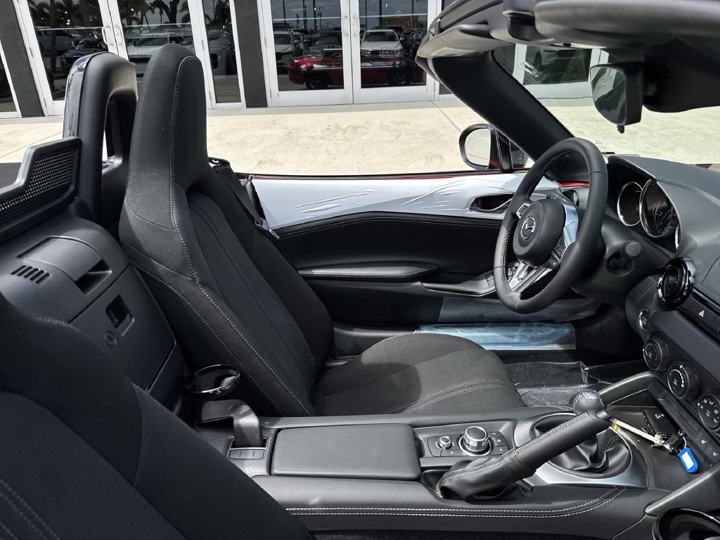 New 2026 MAZDA MX-5 Miata Club w/ Interior Package RWD image 15