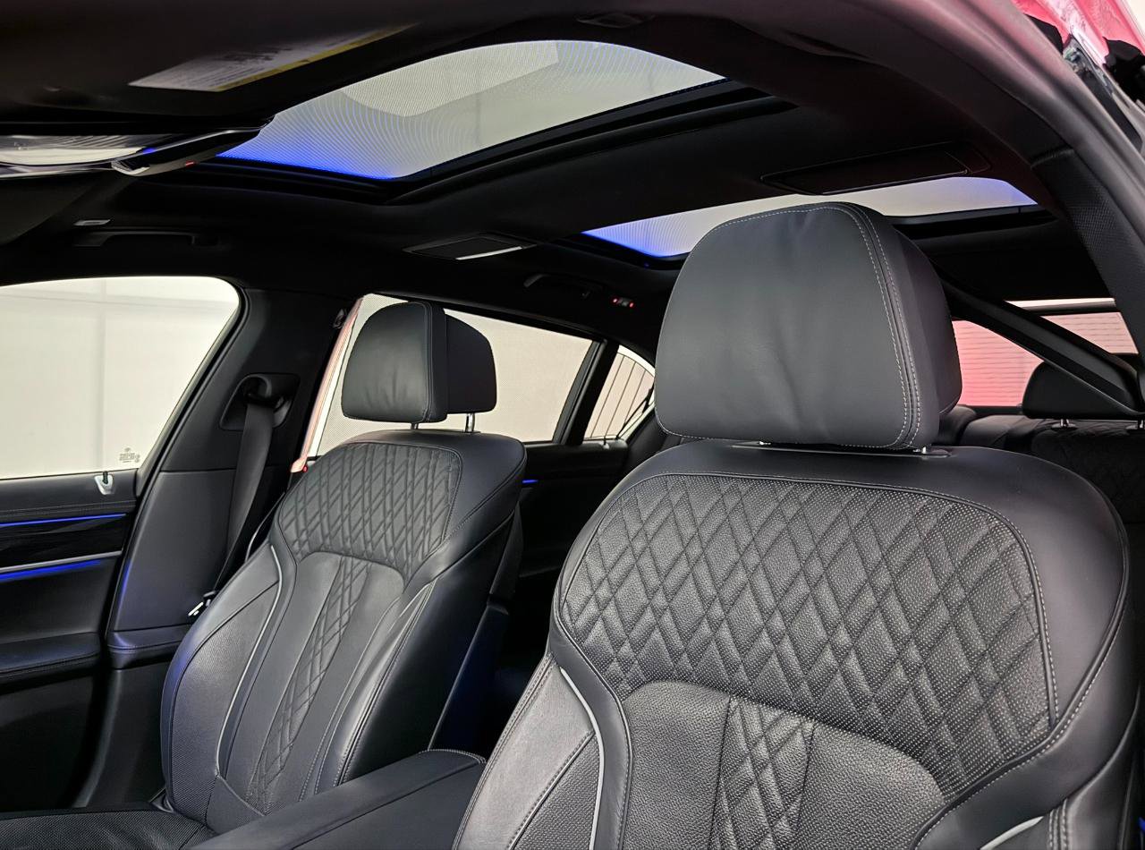 Used 2018 BMW 740e xDrive AWD/4WD image 22