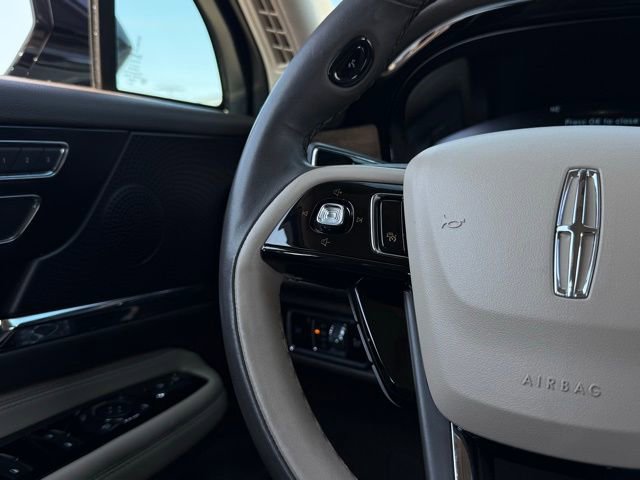 Used 2024 Lincoln Corsair Grand Touring image 11