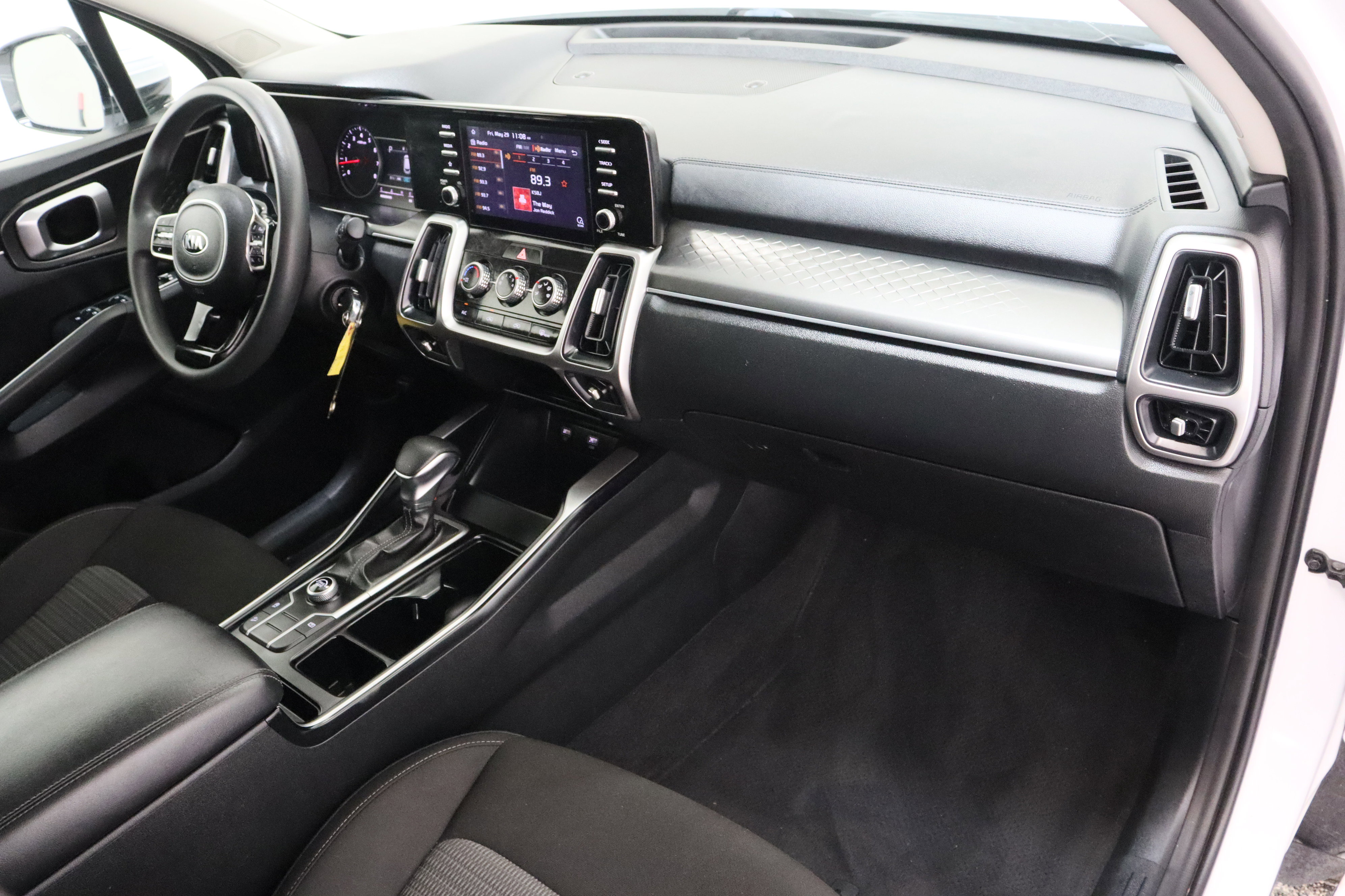 Used 2021 Kia Sorento LX FWD image 34