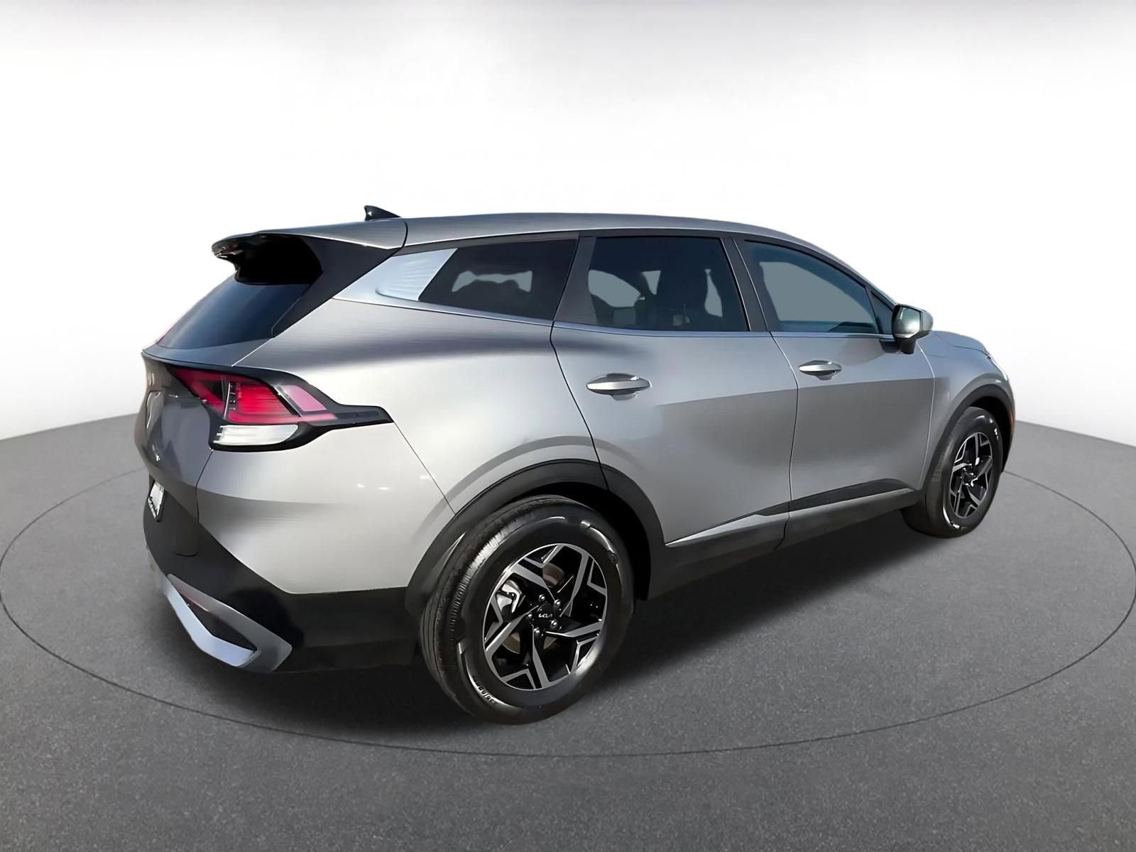 Used 2023 Kia Sportage LX image 15