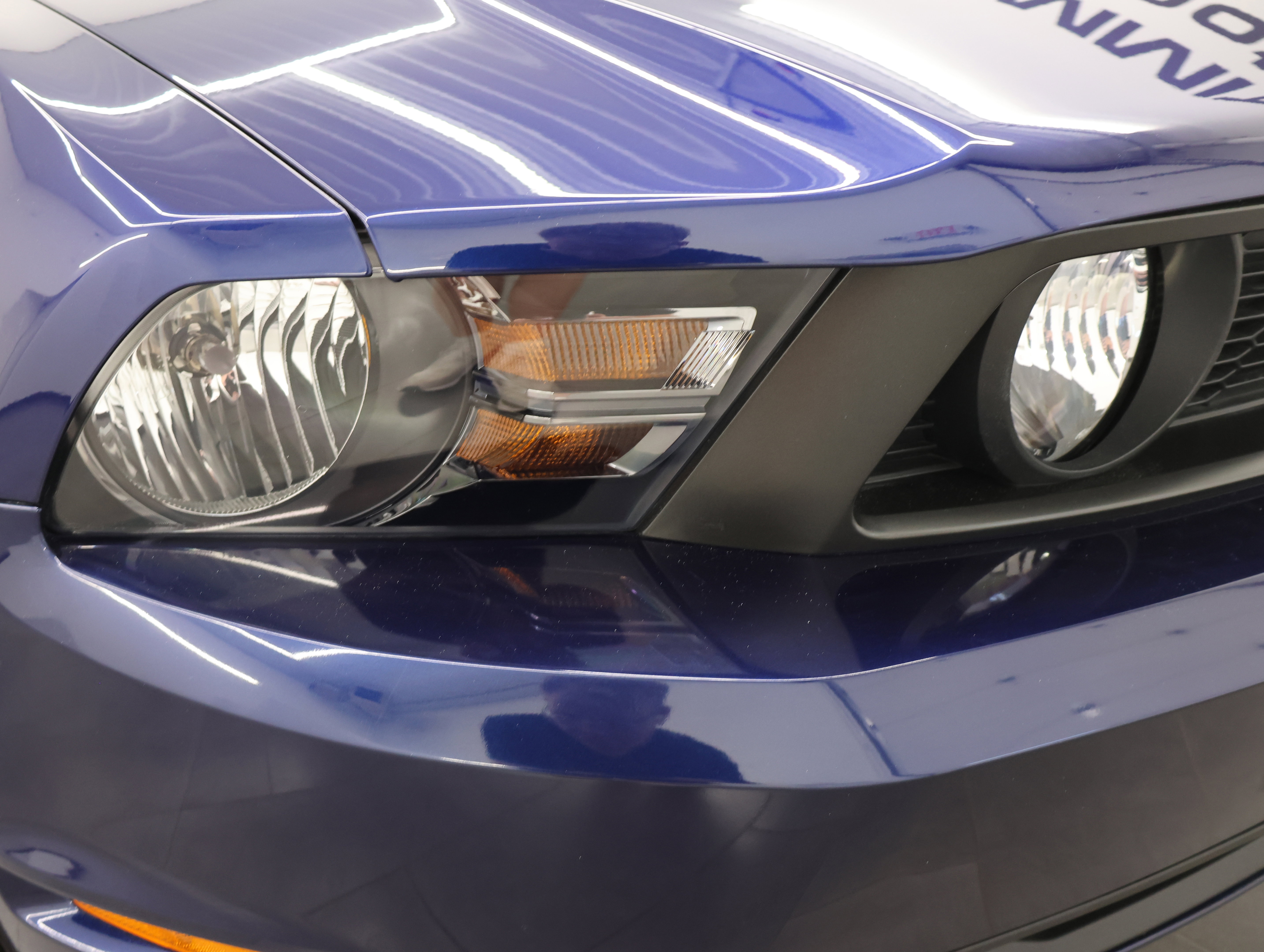 Used 2010 Ford Mustang GT Premium RWD image 21