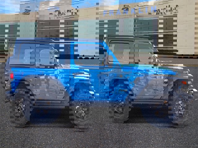 Used 2024 Jeep Wrangler Willys image 8