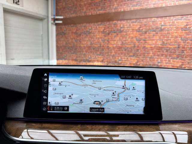 Used 2018 BMW 540i xDrive w/ Luxury Seating Package image 18