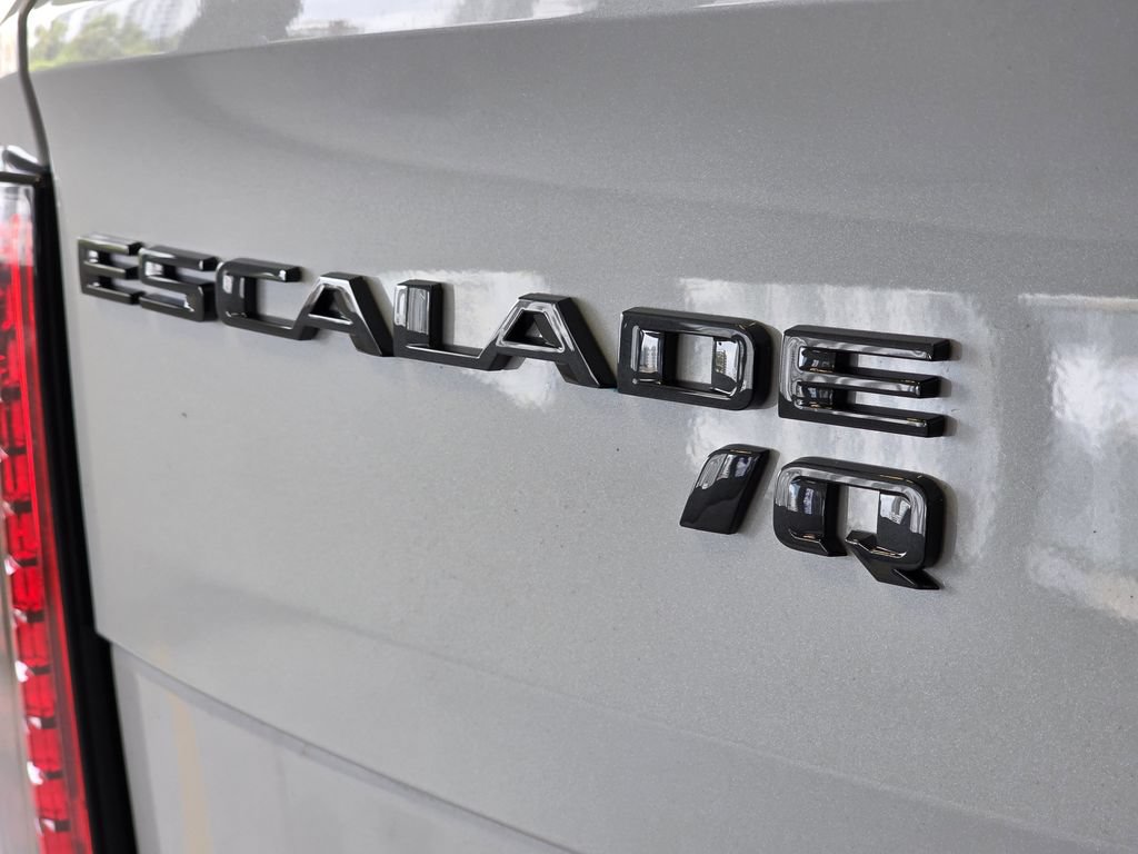 New 2026 Cadillac Escalade IQ Sport 2 w/ LPO, ONYX Package AWD/4WD image 6