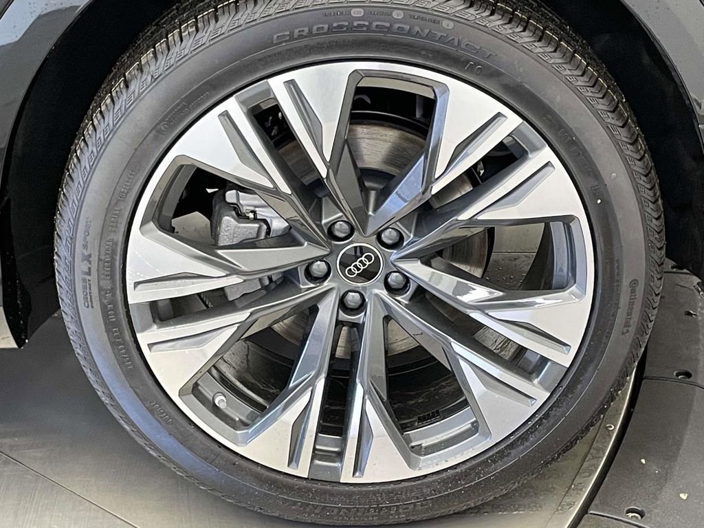 New 2026 Audi Q8 Premium Plus image 12