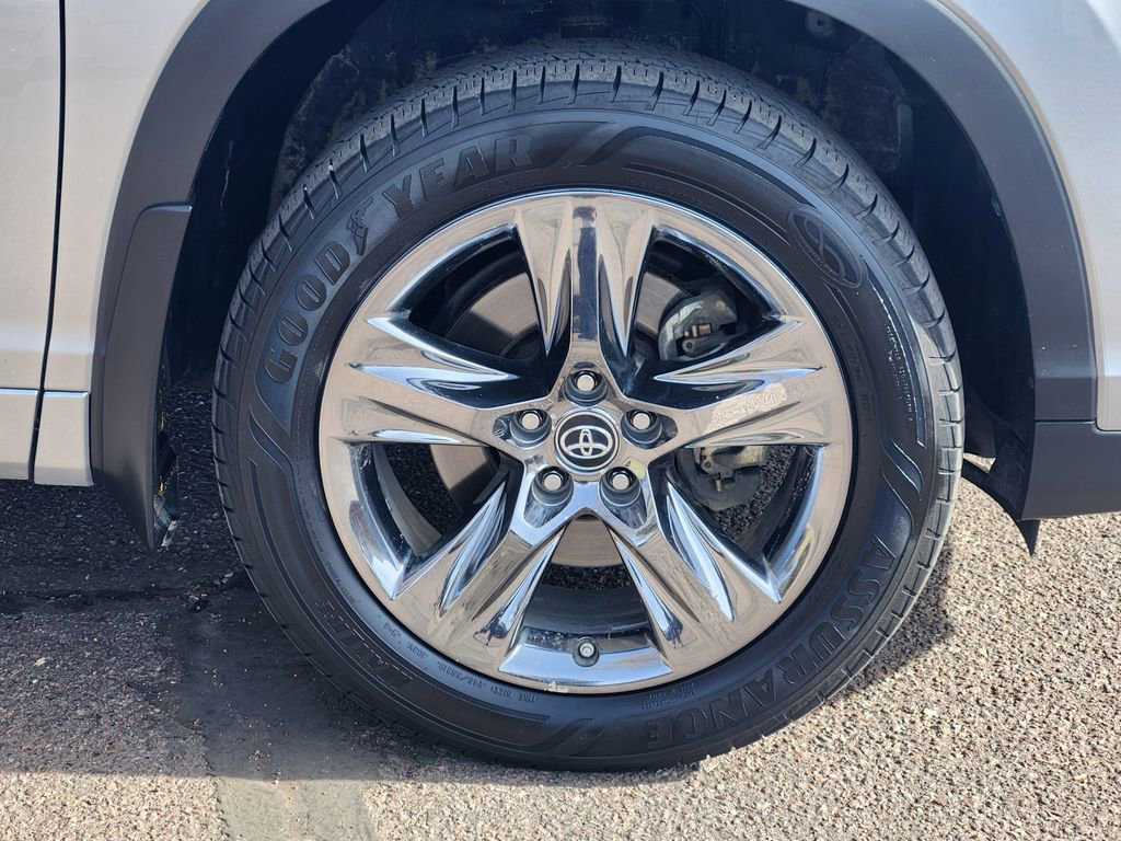 Used 2019 Toyota Highlander Limited Platinum image 29
