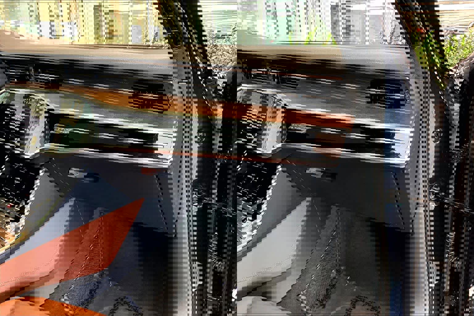 Used 2021 Audi A6 Premium Plus w/ Premium Plus Package image 19