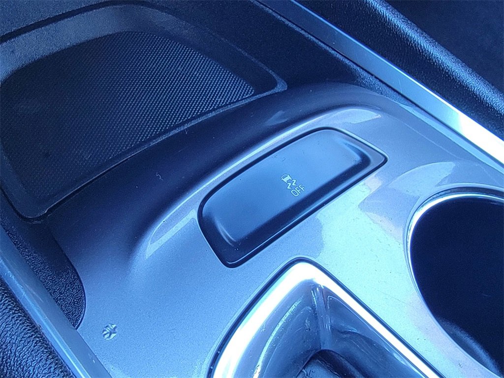 Used 2020 Chevrolet Malibu LT image 31