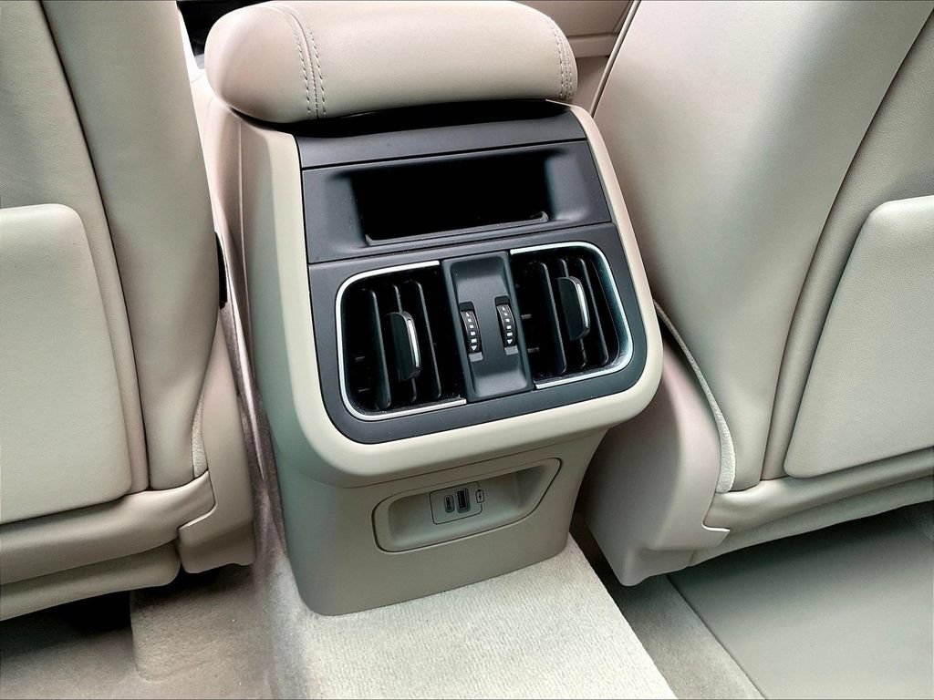 Used 2023 Maserati Grecale GT AWD/4WD image 10