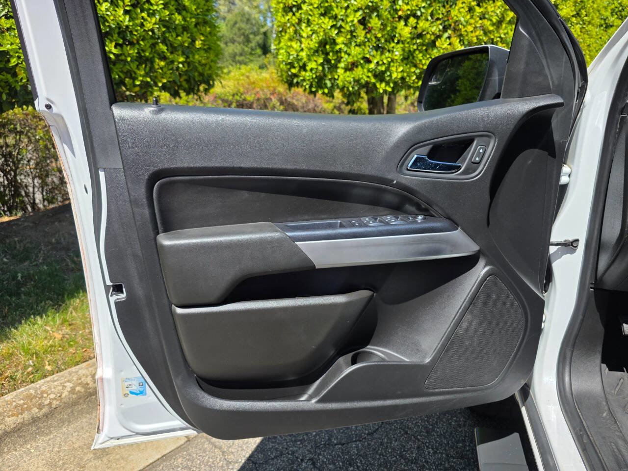 Used 2021 Chevrolet Colorado LT w/ LT Convenience Package image 10