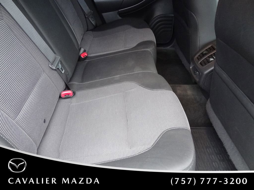 Used 2015 Ford Taurus SEL image 13