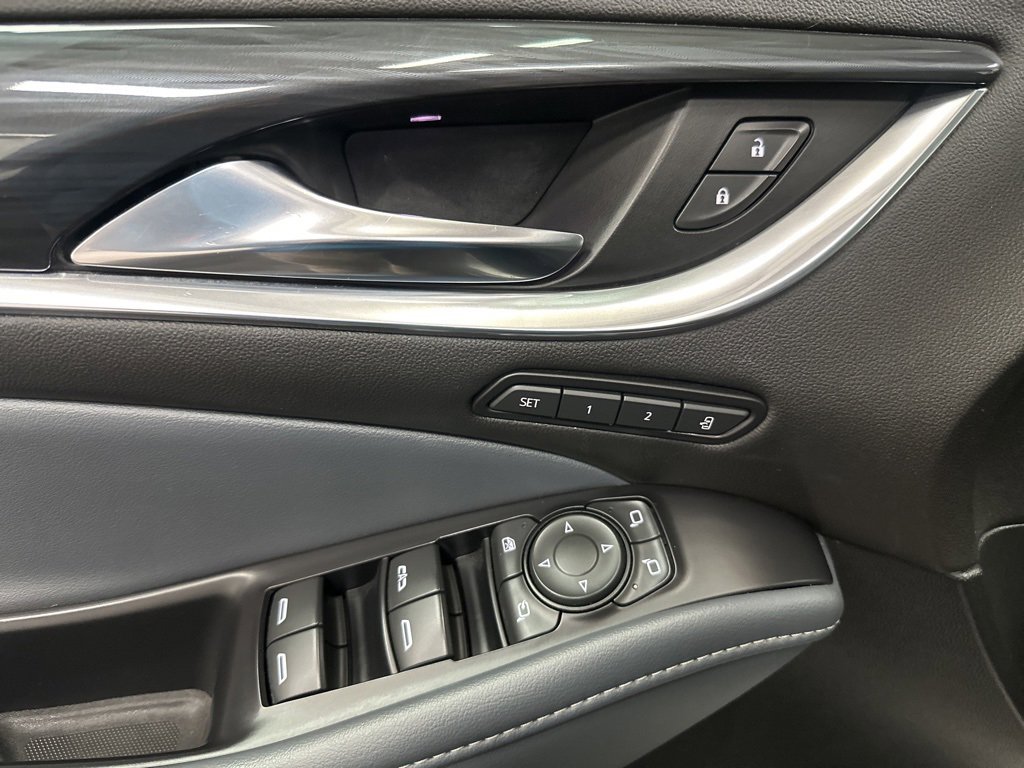 Used 2022 Buick Enclave Premium image 19