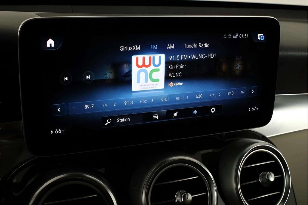 Used 2022 Mercedes-Benz GLC 300 w/ Premium Package Lite image 24