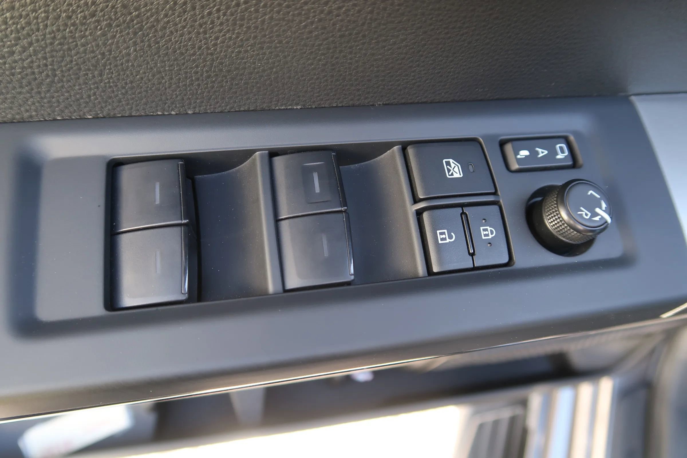 Used 2025 Toyota Tundra Limited image 29