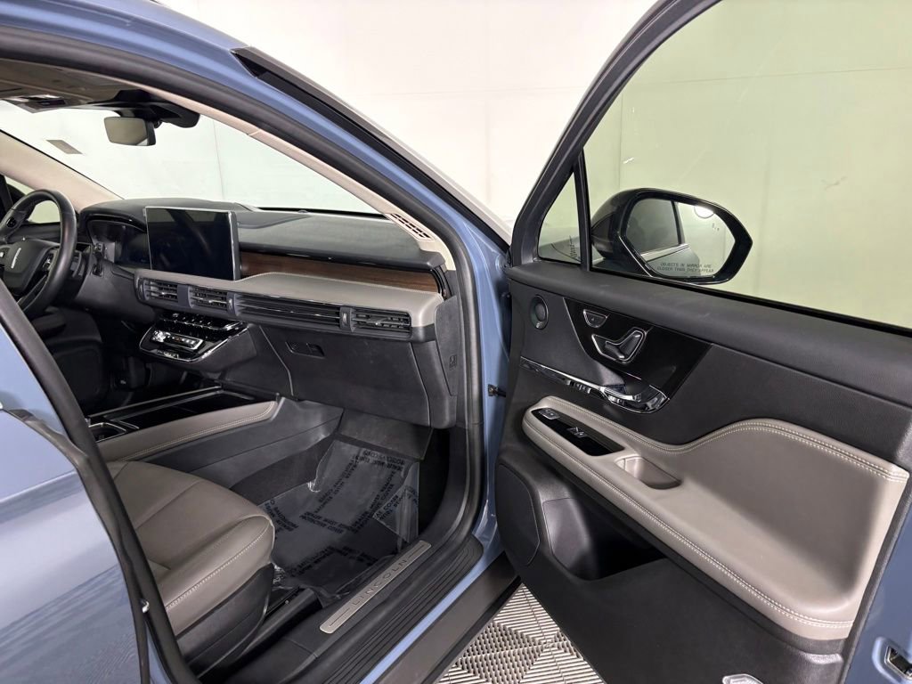 Used 2024 Lincoln Corsair Reserve w/ Equipment Group 202A image 34