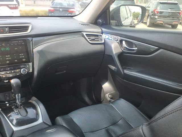 Used 2016 Nissan Rogue SL AWD/4WD image 13