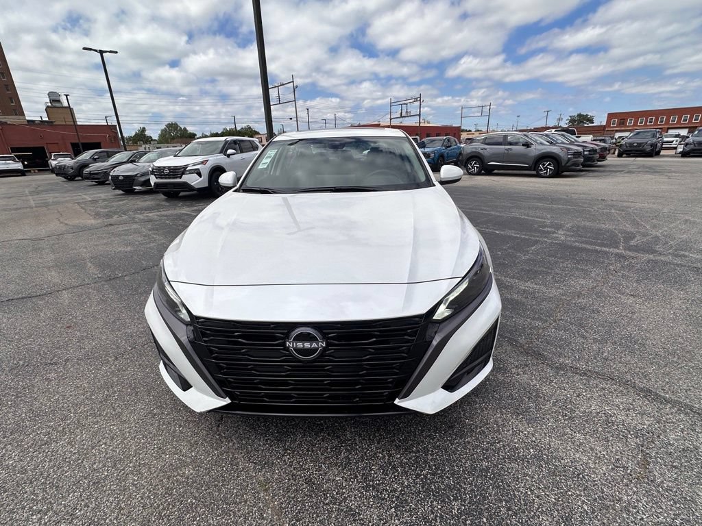 New 2026 Nissan Altima 2.5 SV w/ SV Special Edition Package FWD image 8