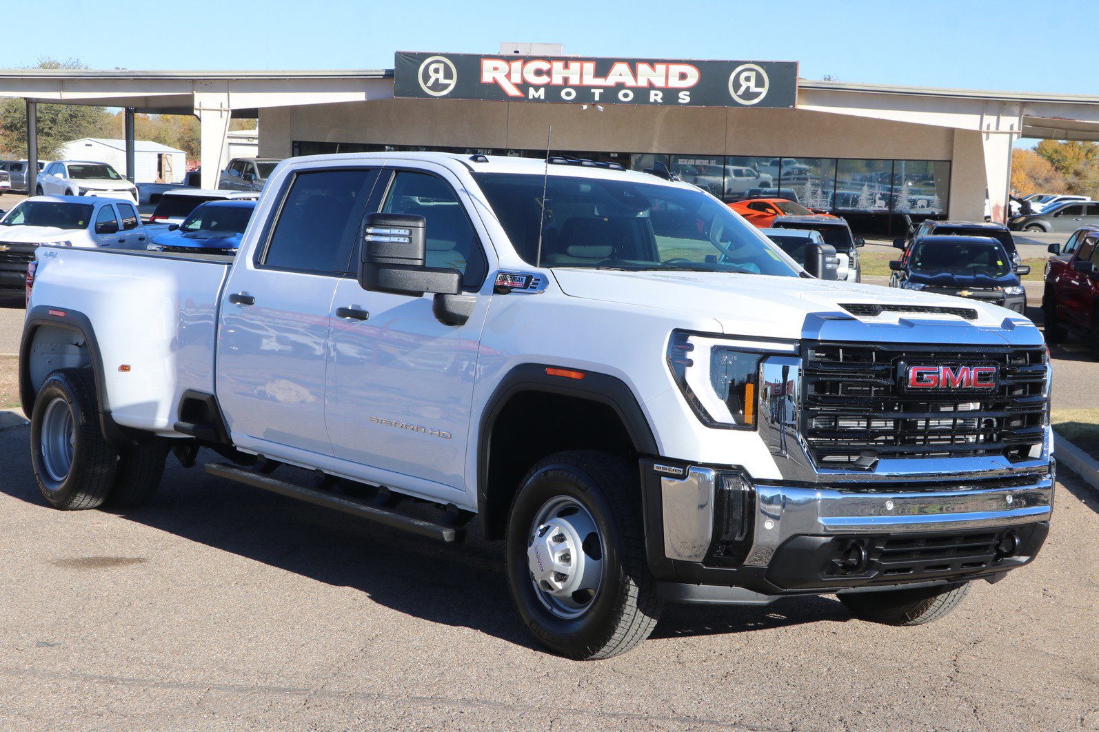 New 2026 GMC Sierra 3500 Pro w/ 1SA Pro Safety Plus Package