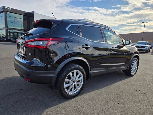 Used 2021 Nissan Rogue Sport SV FWD image 6
