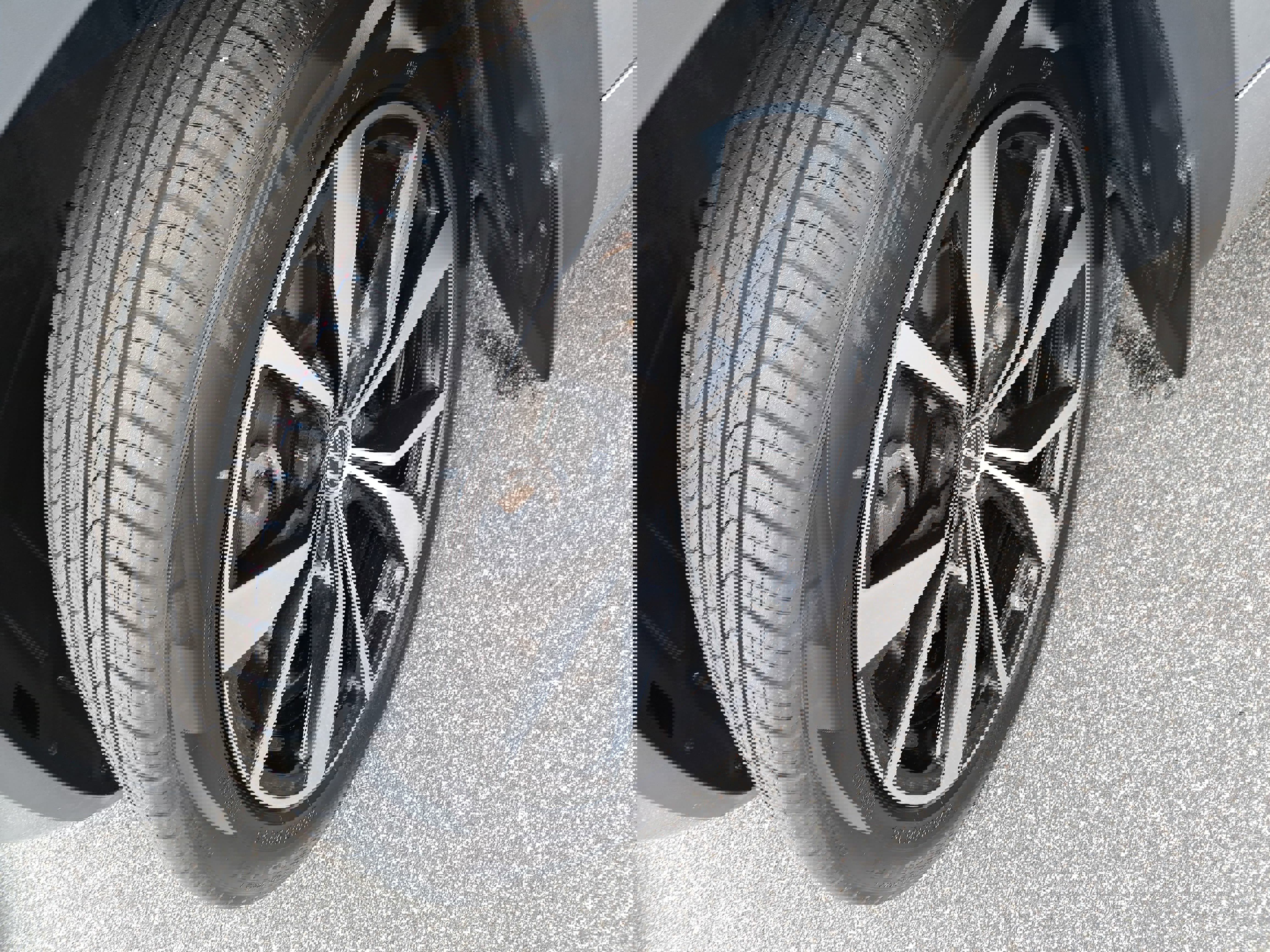 Used 2024 Volkswagen Atlas Cross Sport SEL Premium R-Line image 31